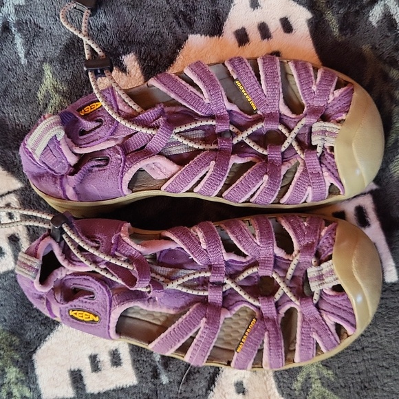 Keen Sandals - Size 2 - Picture 2 of 6